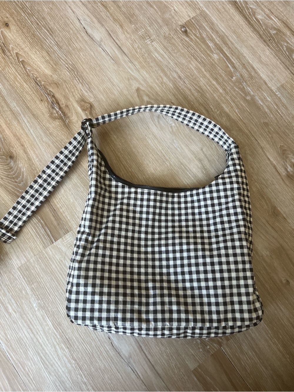 BAGGU Gingham Large Nylon Shoulder Bag